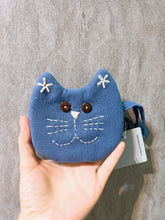Load image into Gallery viewer, G021-Cat Pouch$10
