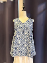 Load image into Gallery viewer, T104657-Sleeveless
