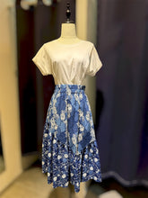 Load image into Gallery viewer, T104695- Indigo Printed 3/4 Skirt
