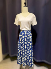 Load image into Gallery viewer, T104713- Indigo Printed Skirt
