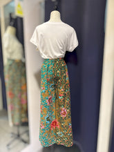 Load image into Gallery viewer, RB06AA- Batik Long Pants-L
