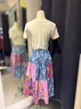 Load image into Gallery viewer, RB0149B-Denim Batik Skirt-S,M
