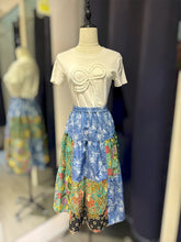 Load image into Gallery viewer, RB0149A-Denim Batik Skirt-S,M,L

