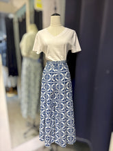 Load image into Gallery viewer, T104752-Indigo Culotte Pants
