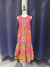 Load image into Gallery viewer, RB107-Batik Sleeveless Dress
