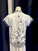 Load image into Gallery viewer, RB230C-Denim Batik Top ( Size S )
