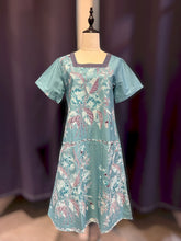 Load image into Gallery viewer, RB52B-Batik Short Sleeve Dress
