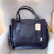 Load image into Gallery viewer, B1001-Ma Ma Bag With Sling
