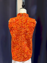 Load image into Gallery viewer, RB149D-Denim Hand-Painted Batik Sleeveless Top
