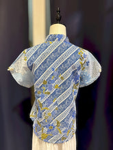 Load image into Gallery viewer, RB231A-Denim Batik Short Sleeve Top
