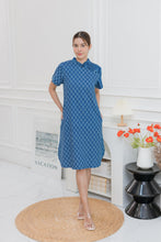 Load image into Gallery viewer, T119623-Mandarin Collar Dress
