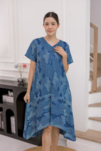 Load image into Gallery viewer, T104102-V-Neck Short Sleeve Dress
