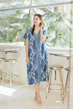 Load image into Gallery viewer, T104111-V-Neck Short Sleeve Dress
