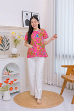 Load image into Gallery viewer, RB030-Batik Blouse
