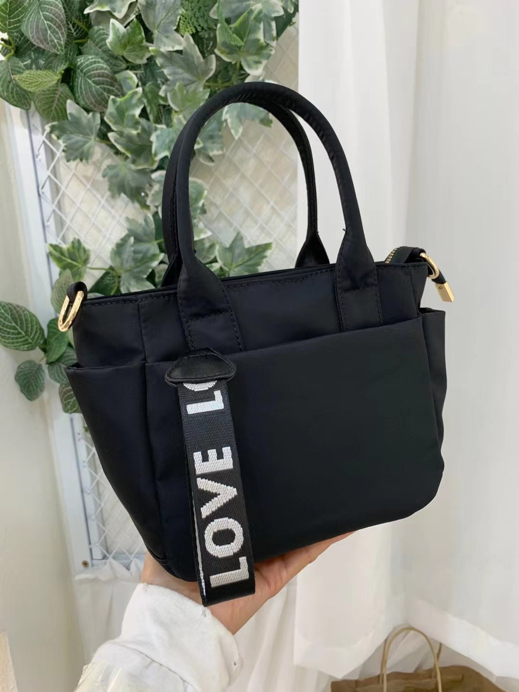 B211122-Sling Bag