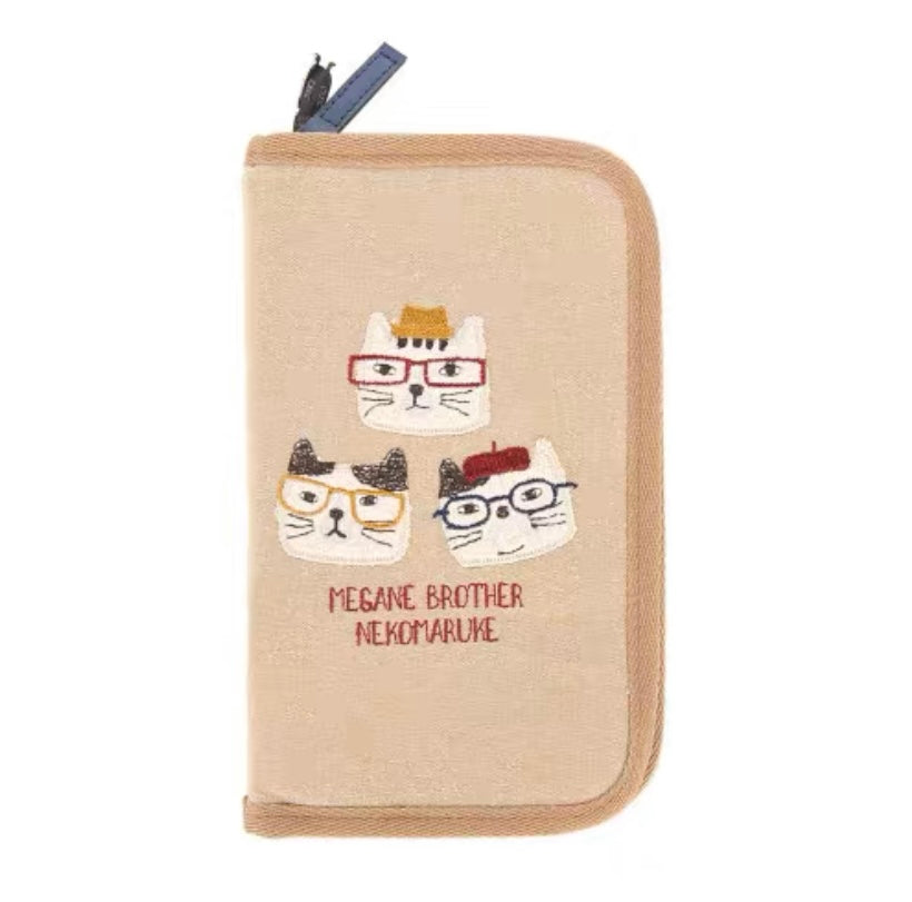 B100679-Cat Passport Holder