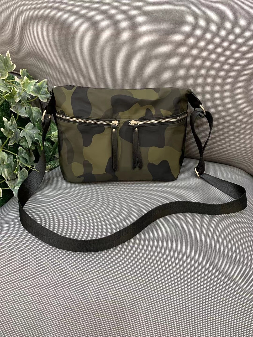 B19097-Sling Bag